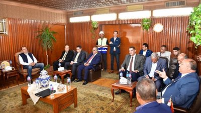 وزير قطاع الأعمال يتفقد شركة الدلتا للأسمدة والصناعات الكيماوية