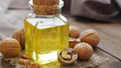 أبرزها زيادة الوزن .. تعرف على الآثار الجانبية لزيت الجوز