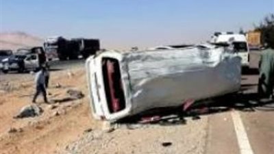 إصابة 7 في انقلاب ميكروباص يقل عمال شركة بالشرقية