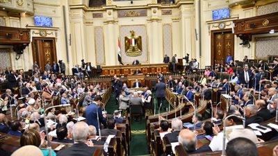 النواب يوافق على منح التزام بناء وتشغيل محطة لوجستية بميناء الإسكندرية