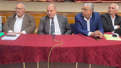 عنتر يشدد على المتابعة الدورية والمفاجئة لمدارس التعليم الفني