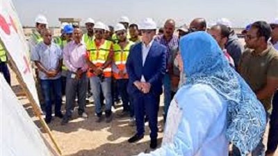 محافظ الأقصر يتفقد مشروع توسعات محطة معالجة صرف صحى أرمنت