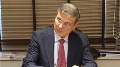 وزير الزراعة يبحث مع برلمانيين حل مشكلات المزارعين
