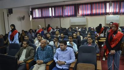 خدمات حاضنة 