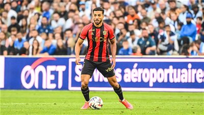 استبعاد محمد عبد المنعم من قائمة نيس لمواجهة تفينتي بالدوري الأوروبي