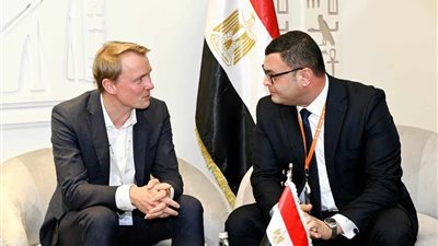 وزير الإسكان يبحث مع وزير البيئة الألماني سبل تعزيز التعاون المشترك