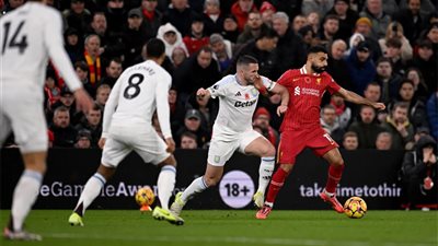بعد تألقه أمام أستون فيلا .. محمد صلاح يتفوق على لاعبي أوروبا