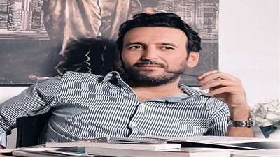 أحمد كامل توفيق شريكا لشريف منير ..