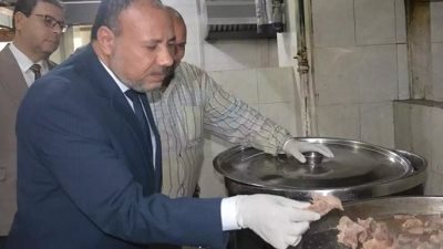 نائب رئيس جامعة الأزهر يتفقد المطبخ المركزي للمدينة الجامعية بأسيوط