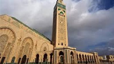 التبرع لعمارة المساجد من اموال النذور هل يُقبل؟
