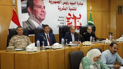 محافظ المنيا يعلن بناء مستشفى عام جديد