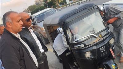 عامر: سقوط 8 تكاتك فى 