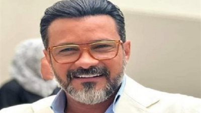 مسلم يغنى لـ محمد رجب فى 