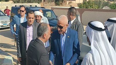 مجاور...فى لقاء أسرى فى قرية الروضة