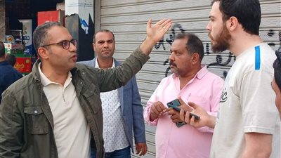 قرارات غلق وتشميع فى حملة مكبرة بمدينة العبور بمعاونة الشرطة