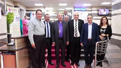 رئيس الطائفة الإنجيلية يفتتح تجديدات المركز الطبي الإنجيلي