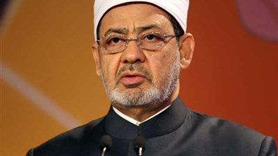 قيادات «صحيفة الجمهورية» تعزي الإمام الأكبر في وفاة شقيقته