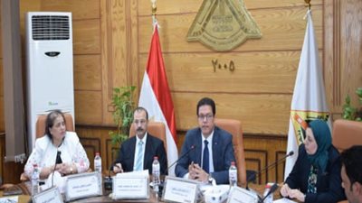 اطلاق تطبيق رابط لميكنة المخاطبات والمراسلات الإدارية بجامعة بنها