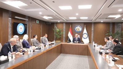 وزير البترول: نعمل مع نواب البرلمان كفريق عمل واحد لتنمية موارد الطاقة