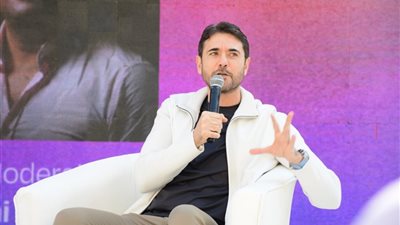 نصيحة من عادل إمام لـ أحمد عز تسببت فى نجاحه ونجوميته حتى الآن
