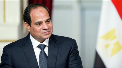 الرئيس السيسى يعزى شيخ الأزهر فى وفاة شقيقته