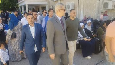 الكشف علي ٢١٠٥ مريض بقافلة مجلس الوزراء وبنك الشفاء فى سفاجا