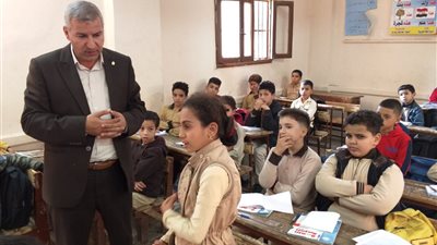 مدير تعليم الشرقية يتابع انتظام العملية التعليمية بمدارس مشتول