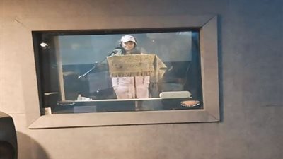 دوللى شاهين تنتهى من ديو 