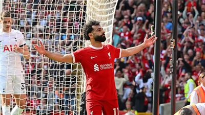 محمد صلاح يتصدر التشكيل المثالى للدورى الإنجليزى بعد مرور 11 جولة