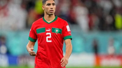 الركراكي يعلن مغادرة حكيمي معسكر منتخب المغرب قبل مواجهة ليسوتو