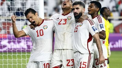 اهداف مباراة الإمارات ضد قطر بتصفيات كأس العالم وهاتريك ليما - فيديو