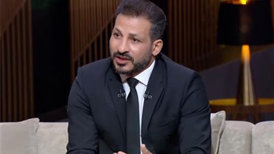كل ما الأهلي يخسر نقط الزمالك يخسر نقط أكتر .. شاهد سيد معوض