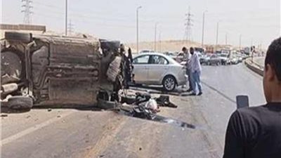 انقلاب سيارة ميكروباص أعلى الطريق الدائري بالسلام