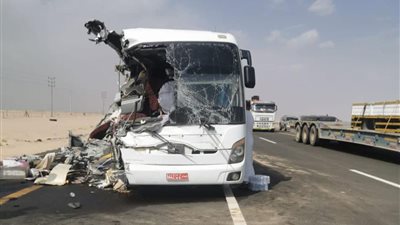 مصرع شخصين وإصابة 33 إثر تحطم حافلة بالقرب من منتجع في فرنسا