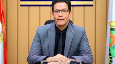 رئيس جامعة بنها يصدر قرارات بتعيين وكلاء للكليات