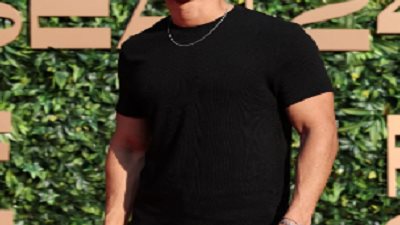 عصام عمر: البحث عن منفذ لخروج السيد رامبو يضيف لرصيدي