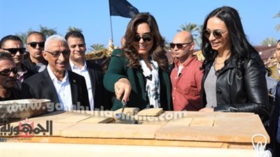 وزيرة التنمية المحلية تشارك في وضع حجر أساس أرض المعارض بالعريش