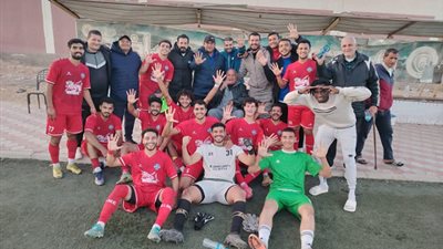 الزرقا يستعيد القمة ب 13 لاعبا