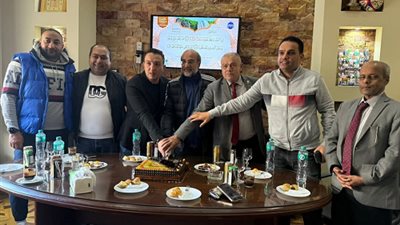 مصطفي ابوزهرة عضو اتحاد الكرة يزور منطقة الإسكندرية