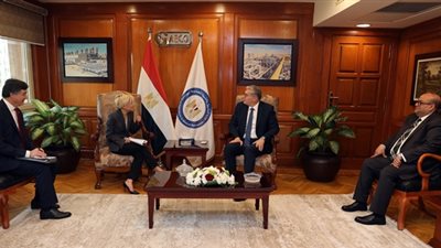 وزيرالبترول يبحث مع وفد إيني الإيطالية خططها المستقبلية لزيادة الإنتاج