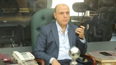 محافظ كفرالشيخ يتابع سير العمل بالمركز التكنولوجي ومنظومة التصالح