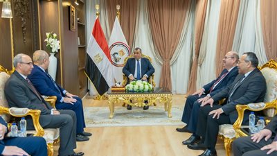 الإنتاج الحربي يبحث مع سفير مصر بالمغرب فرصًا استثمارية جديدة