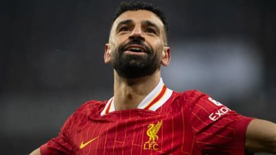 صلاح على رأس 6 لاعبين مرشحين للانضمام إلى برشلونة