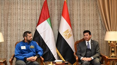 وزير الرياضة يبحث التعاون مع وزير الدولة لشئون الشباب الإماراتي