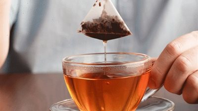 دراسة تكشف عن الأضرار التي تحملها أكياس الشاي