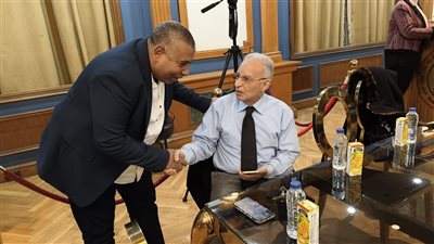 عبدالعزيز عبدالشافي يصل حفل 
