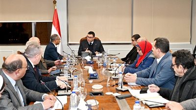 وزير الإسكان يتابع منظومة مياه الشرب ببورسعيد