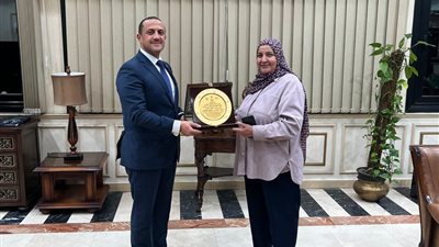 عرب : تأهيل وتدريب العاملين في القطاع لمواكبة التطورات العالمية