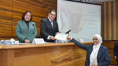جامعة القاهرة تكرم الفائزين في مسابقة حكايات شعبية مصرية بلغات العالم