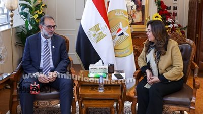 وزيرة التنمية المحلية تستقبل رئيس الهيئة القومية لسلامة الغذاء